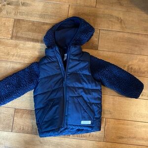 Baby gap navy blue jacket with a vest detachable size 5